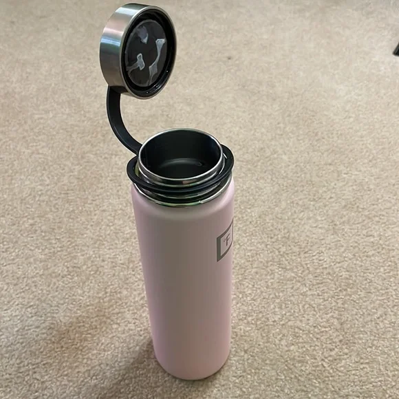 22oz Iron Flask insulated water bottle. Rose color. EUC - Picture 9 of 9